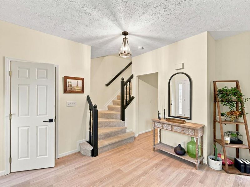 320 Parktrail Lane, Cincinnati, OH 45238 Photo 5