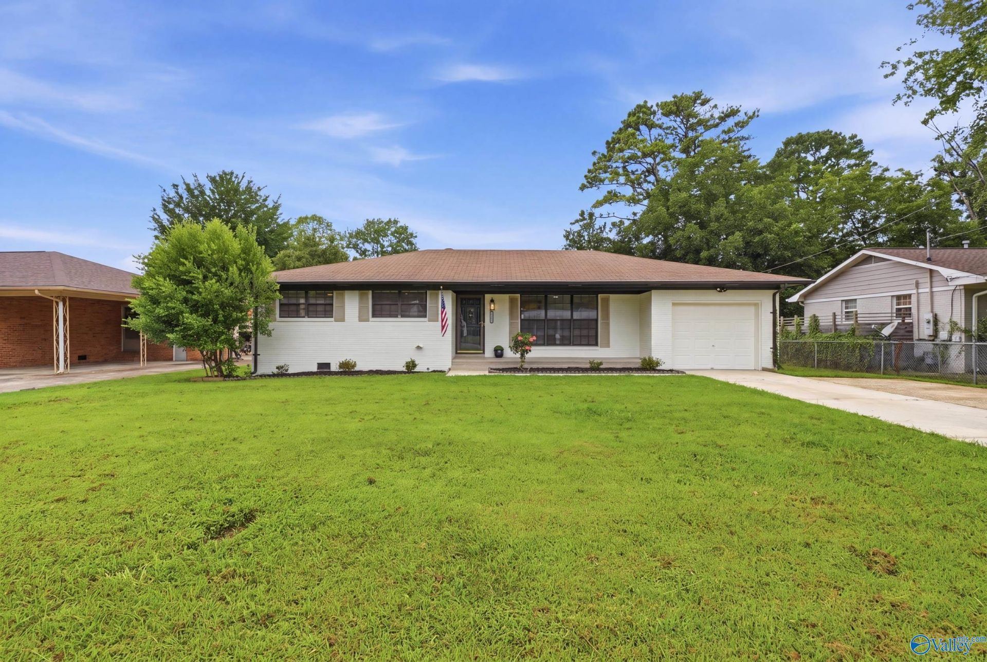 2107 Giles Drive, Huntsville, AL 35811 Main Photo