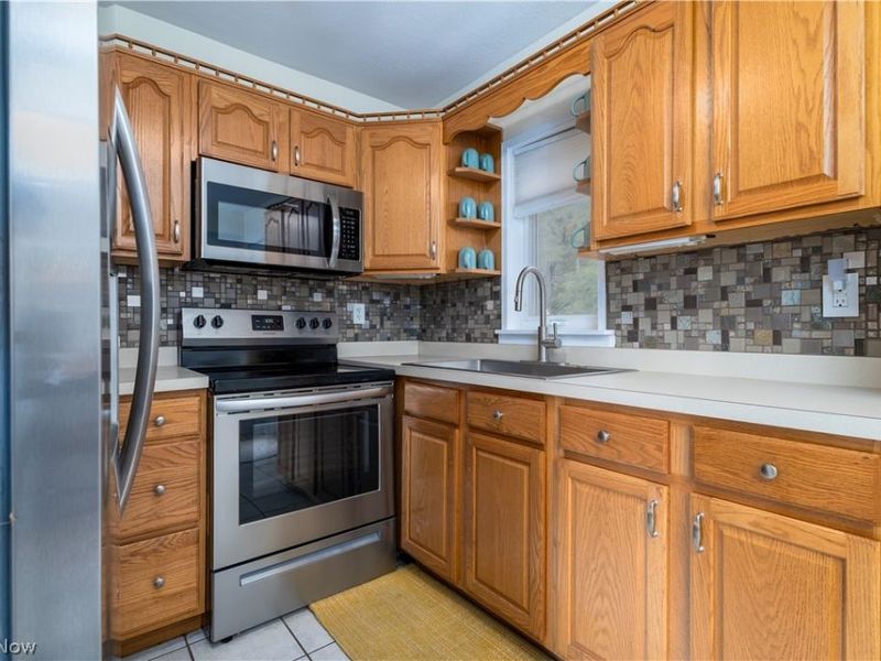277 Beechwood Boulevard, Wintersville, OH 43953 Photo 13