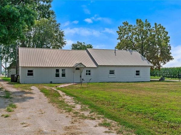 35317 Floyd Circle, Orrick, MO 64077