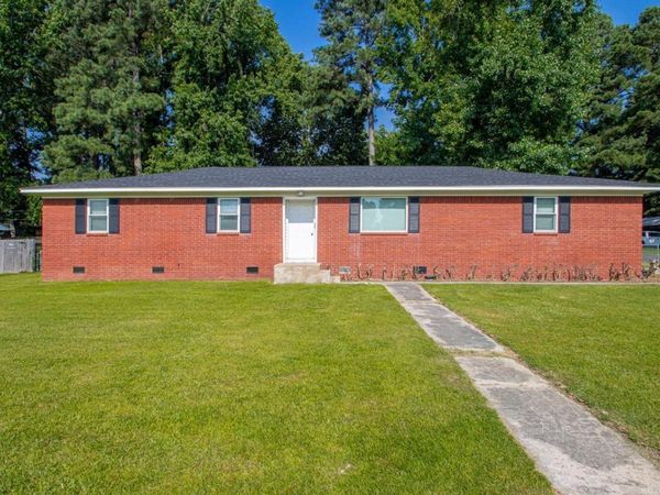 510 Rosewood Dr , Benton, AR 72015