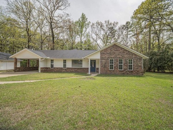 165 Allen Drive, Monticello, AR 71655