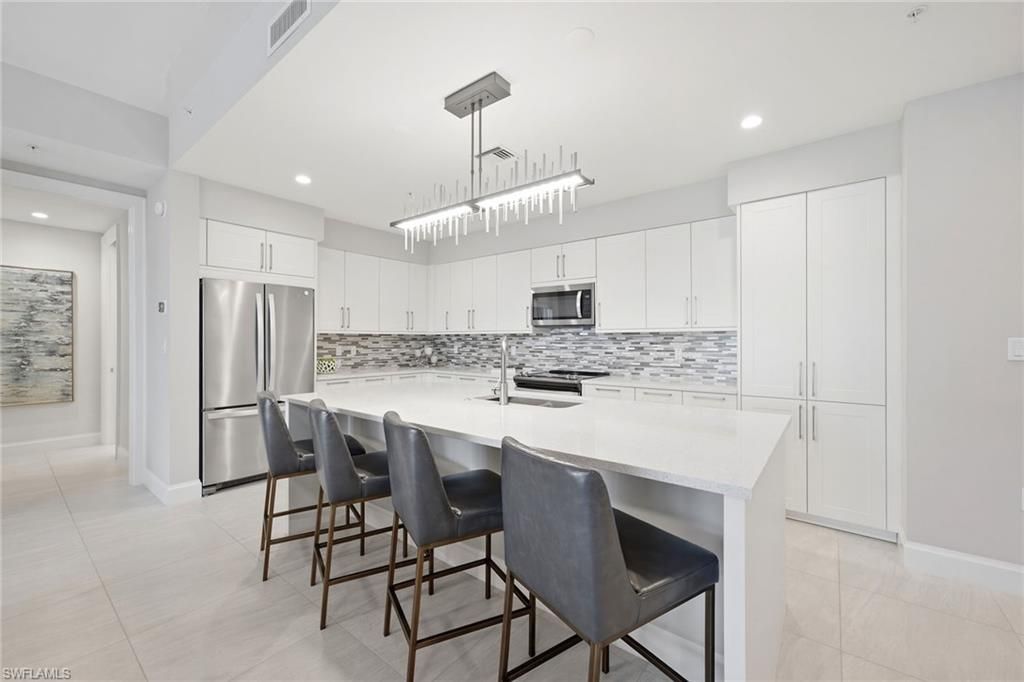 1111 Central Ave, Unit 205, Naples, FL 34102 Photo