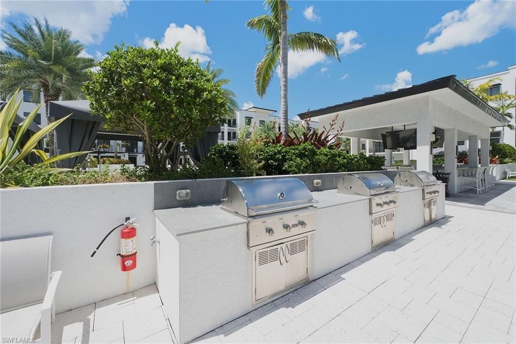1111 Central Ave, Unit 205, Naples, FL 34102 Photo