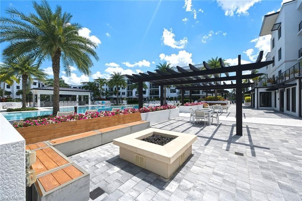 1111 Central Ave, Unit 205, Naples, FL 34102 Photo