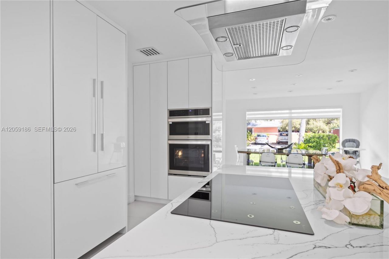 630 Allendale Rd, Key Biscayne, FL 33149 Photo