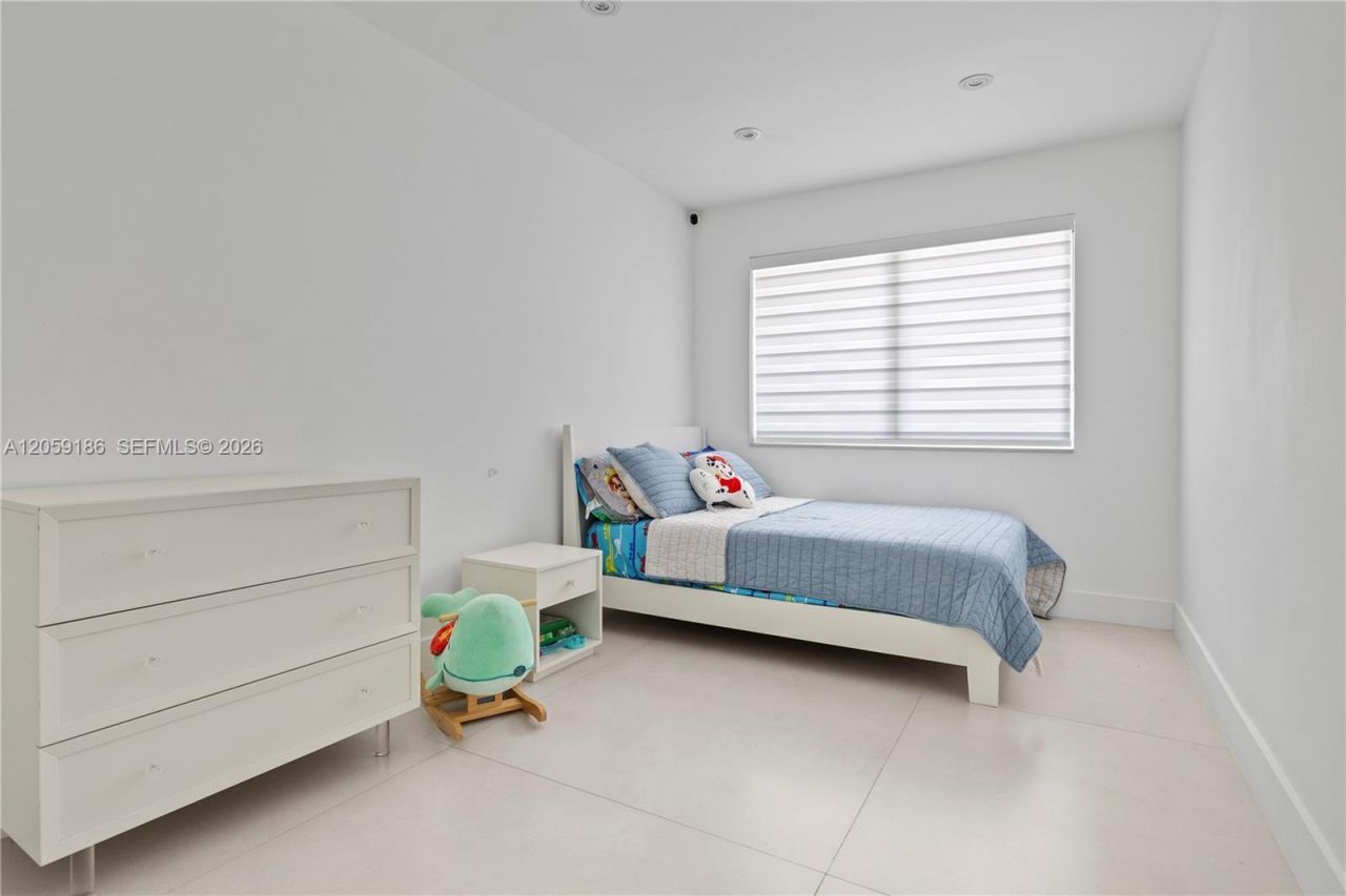 630 Allendale Rd, Key Biscayne, FL 33149 Photo