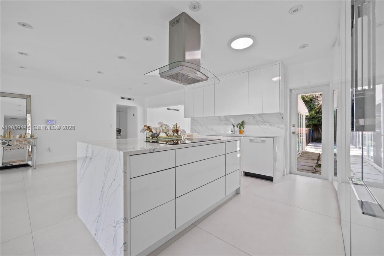 630 Allendale Rd, Key Biscayne, FL 33149 Photo