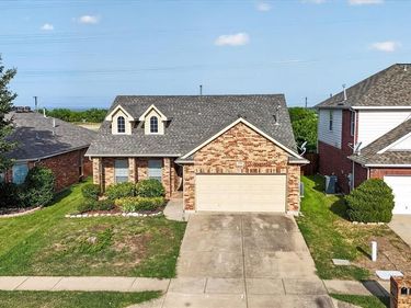 6709 Coolwater Trail, Fort Worth, TX 76179
