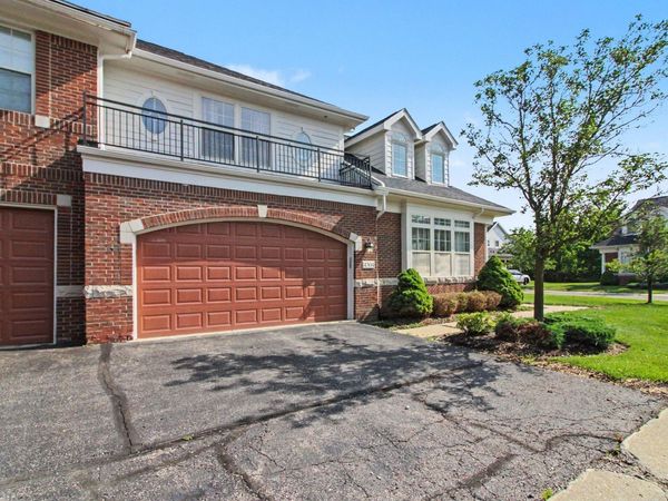 4304 Gateway Circle, West Bloomfield, MI 48322