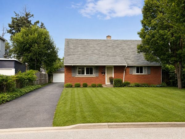 426 Mills Street, Hinsdale, IL 60521