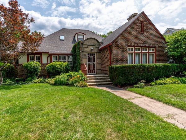 2625 Scott Street , Davenport, IA 52803
