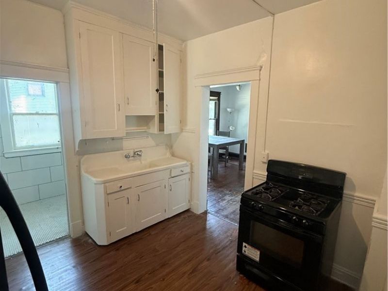 920 Wheelock Road, Cleveland, OH 44103 Photo 18