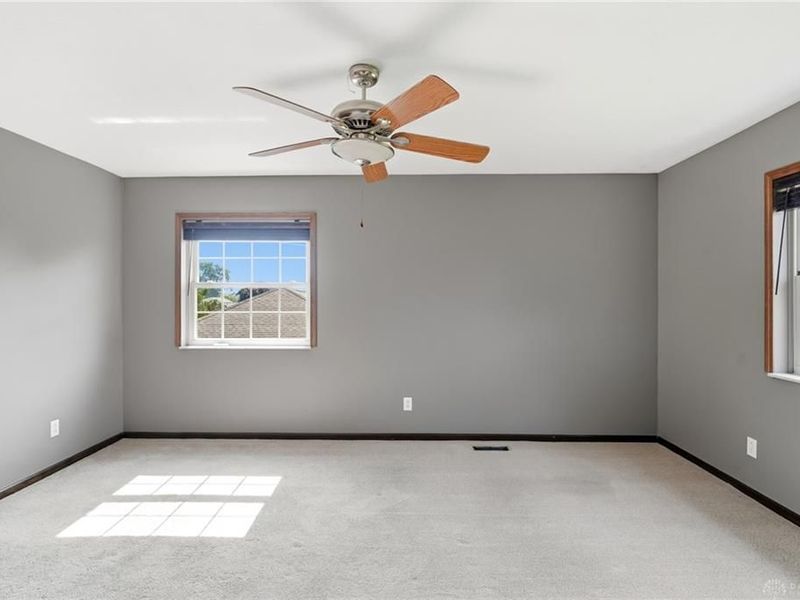 1802 Lord Fitzwalter Drive, Miamisburg, OH 45342 Photo 18