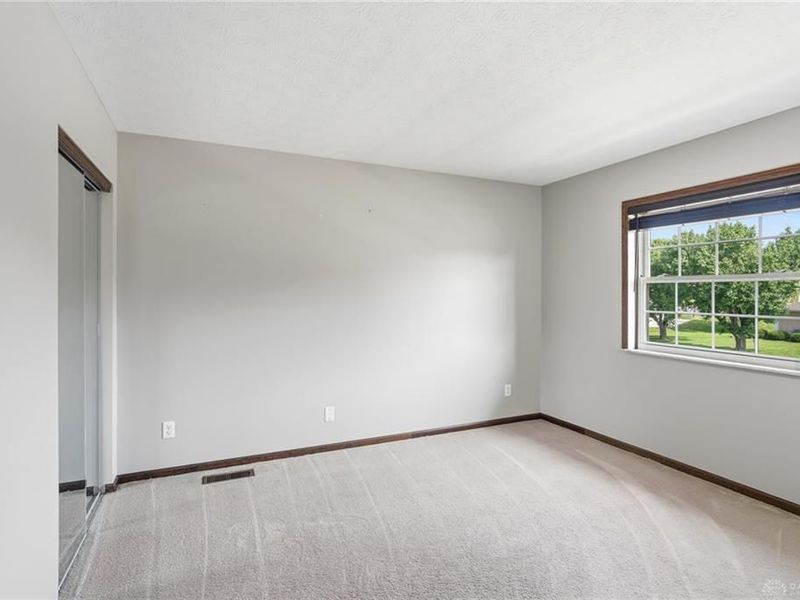 1802 Lord Fitzwalter Drive, Miamisburg, OH 45342 Photo 22