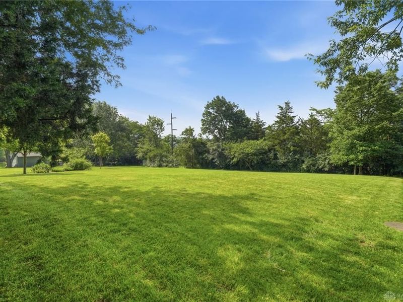 1802 Lord Fitzwalter Drive, Miamisburg, OH 45342 Photo 36