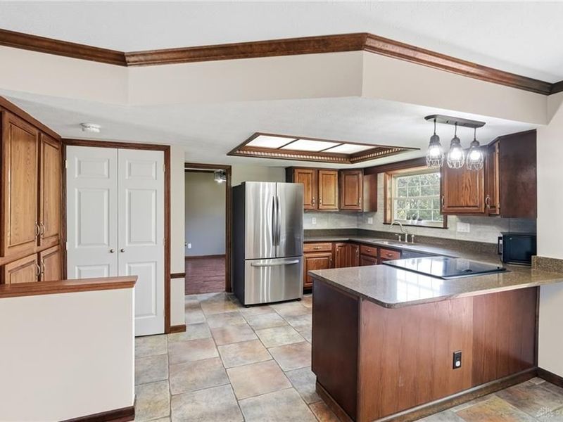 1802 Lord Fitzwalter Drive, Miamisburg, OH 45342 Photo 9