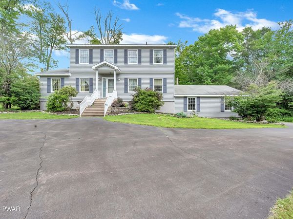 1160 Hamlin Highway , Lake Ariel, PA 18436