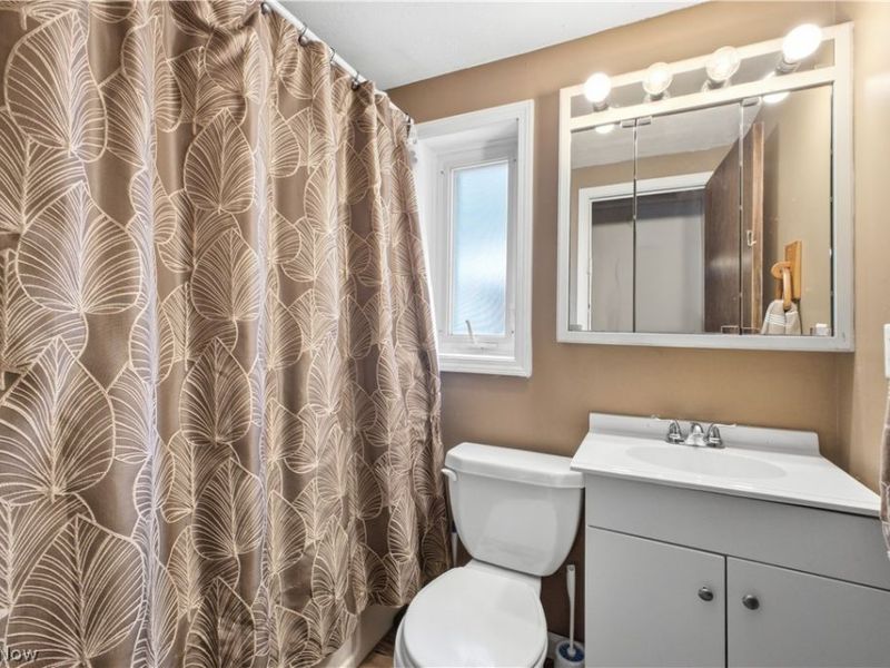 1828 Grandview Road, Lake Milton, OH 44429 Photo 18