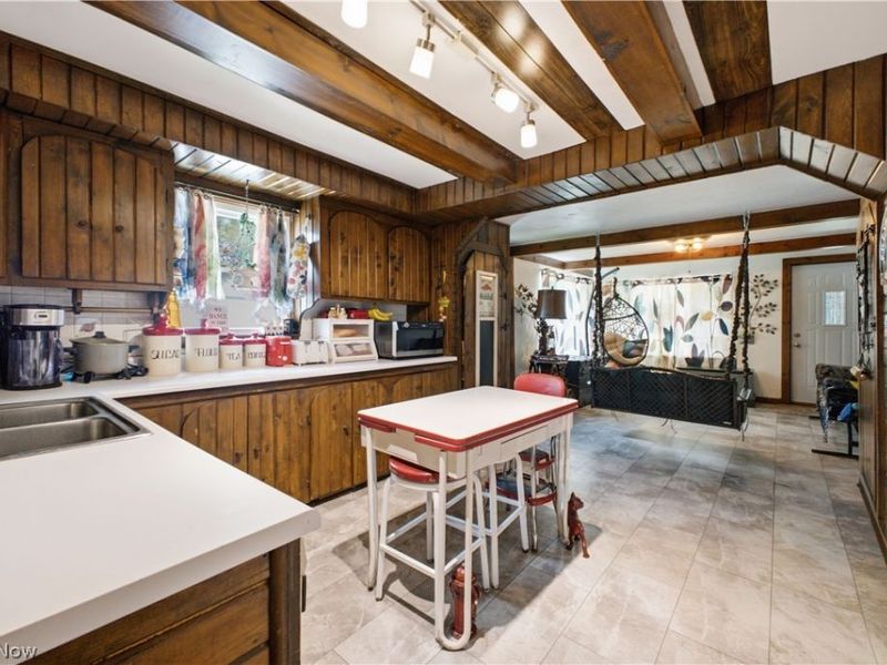 1828 Grandview Road, Lake Milton, OH 44429 Photo 5