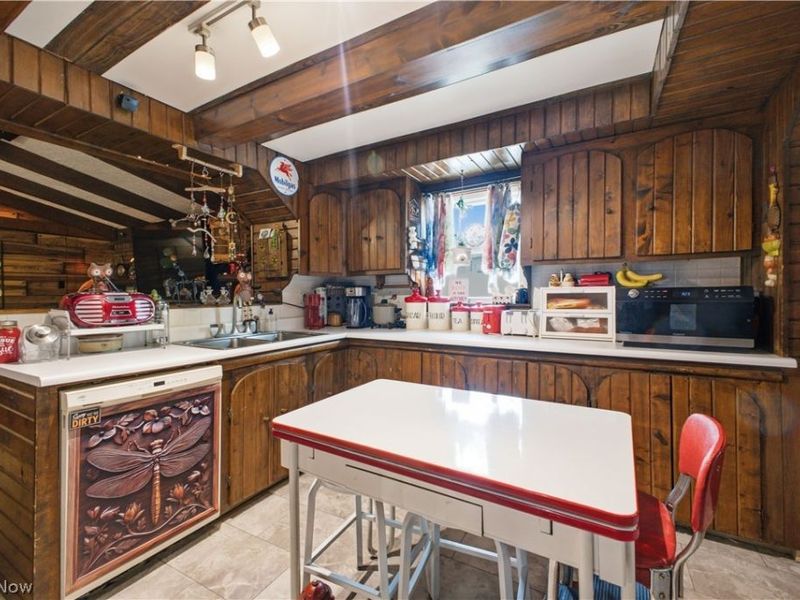 1828 Grandview Road, Lake Milton, OH 44429 Photo 6