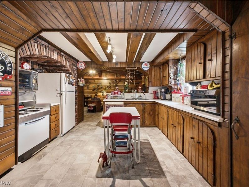 1828 Grandview Road, Lake Milton, OH 44429 Photo 7
