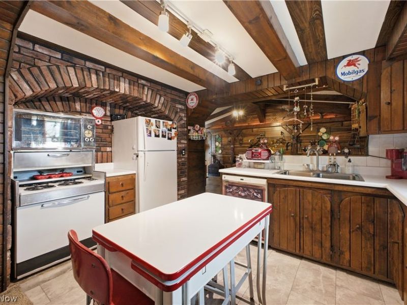 1828 Grandview Road, Lake Milton, OH 44429 Photo 8