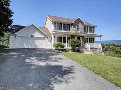 1724 BELL AVENUE  Chambersburg, PA 17202
