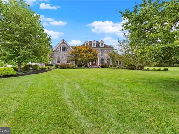 2 SCENIC HILLS COURT, BELLE MEAD, NJ 08502