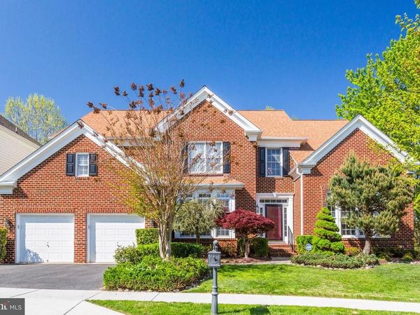 400 LONG TRAIL TERRACE, ROCKVILLE, MD 20850