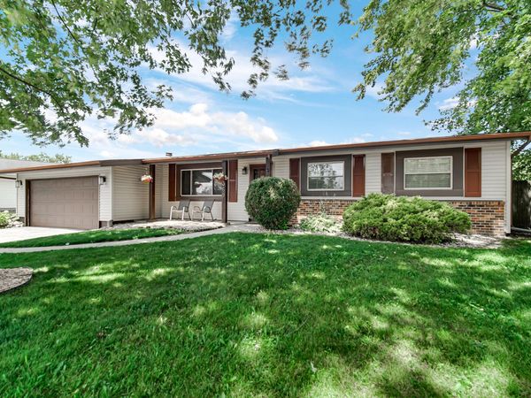 369 Riviera Circle , Valparaiso, IN 46385