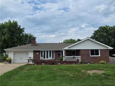 920 Tracy Avenue, Excelsior Springs, MO 64024