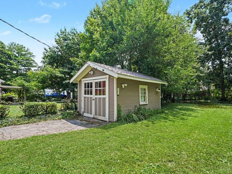 3801 S Berkley Circle, Silverton, OH 45236 Photo 22