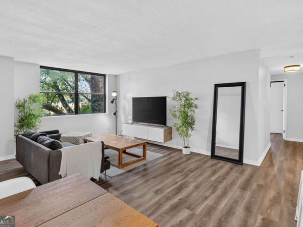 2965 Pharr Court South NW, Unit 319, Atlanta, GA 30305