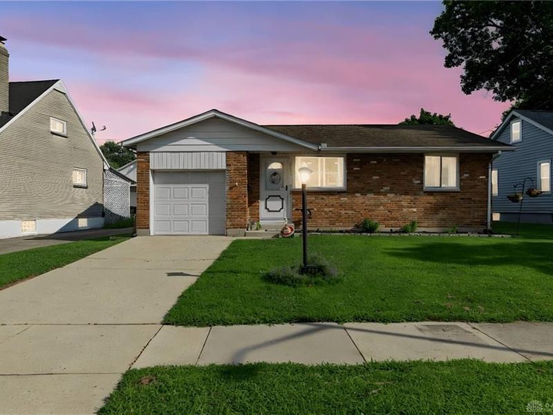 5042 Lindbergh Boulevard, West Carrollton, OH 45449 Photo 1