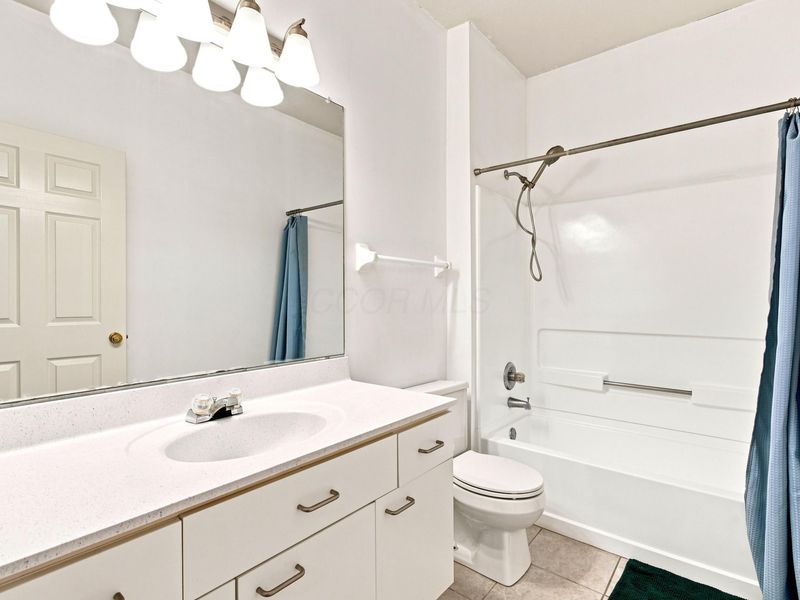 22 W Russell Street, Columbus, OH 43215 Photo 17