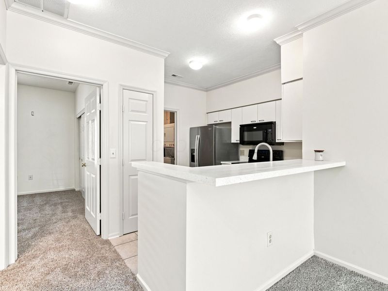 22 W Russell Street, Columbus, OH 43215 Photo 9