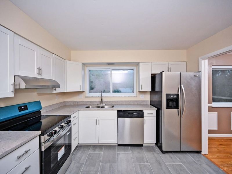 9133 Fontainebleau Terrace, Cincinnati, OH 45231 Photo 17