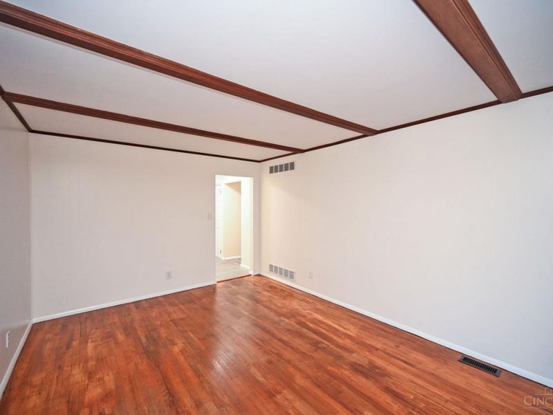9133 Fontainebleau Terrace, Cincinnati, OH 45231 Photo 22