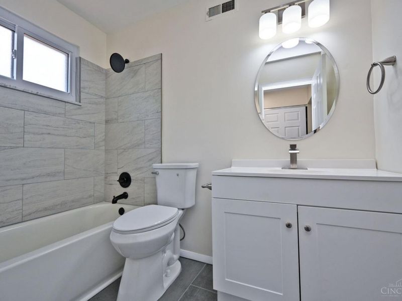 9133 Fontainebleau Terrace, Cincinnati, OH 45231 Photo 28