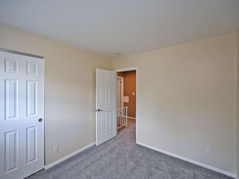 9133 Fontainebleau Terrace, Cincinnati, OH 45231 Photo 31
