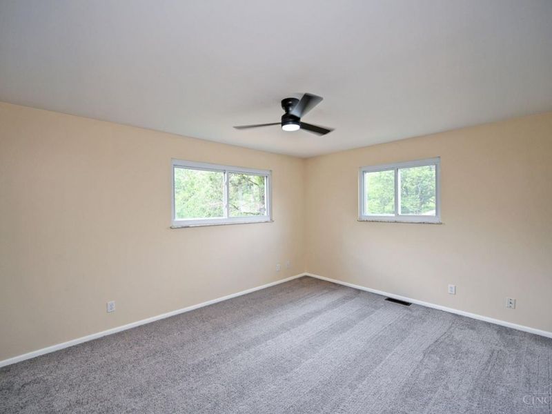 9133 Fontainebleau Terrace, Cincinnati, OH 45231 Photo 32