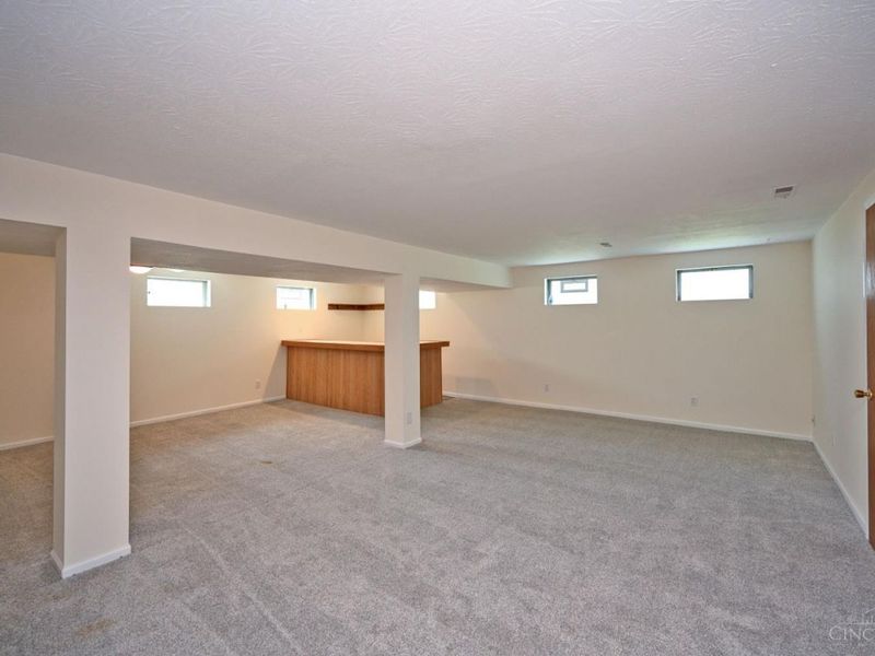 9133 Fontainebleau Terrace, Cincinnati, OH 45231 Photo 38