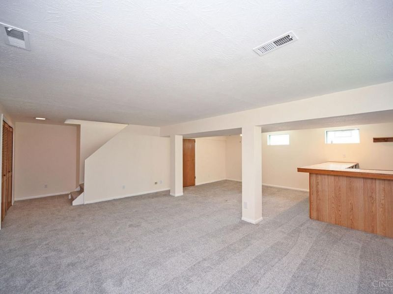 9133 Fontainebleau Terrace, Cincinnati, OH 45231 Photo 39