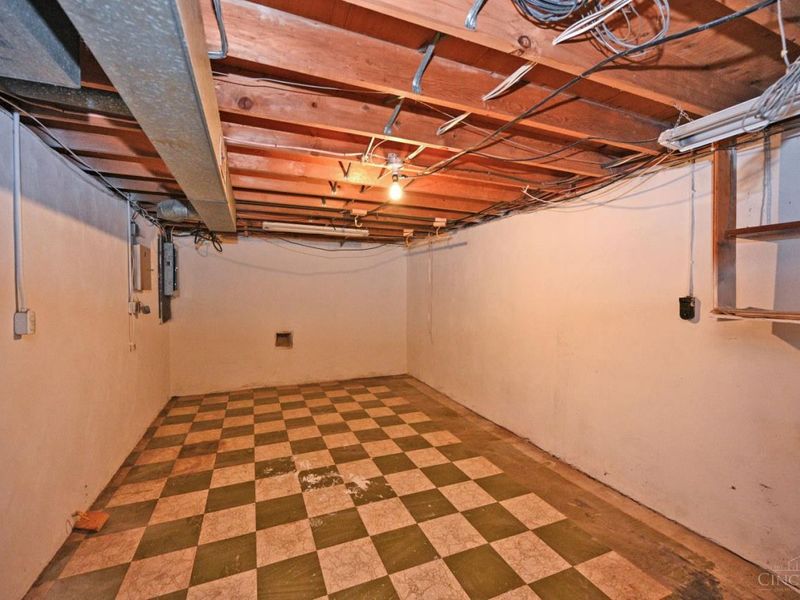9133 Fontainebleau Terrace, Cincinnati, OH 45231 Photo 43