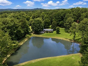 101 Ray Road, Chapel Hill, NC 27516