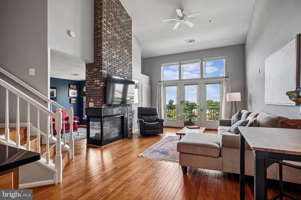 12000 Market Street, Unit 408, Reston, VA 20190 Main Photo