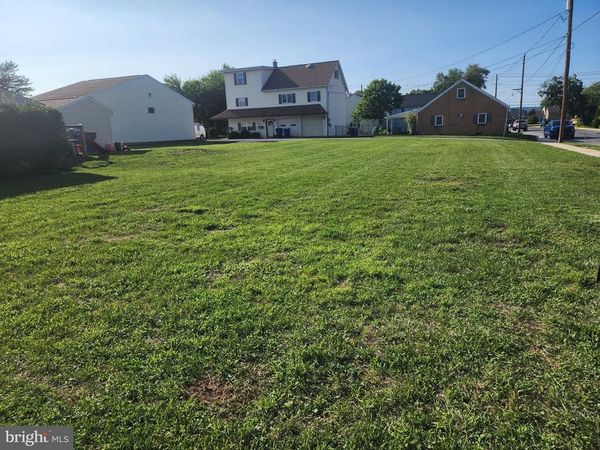 N RACE STREET , MECHANICSBURG, PA 17055