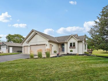 17134 Woodview Court SE, Prior Lake, MN 55372