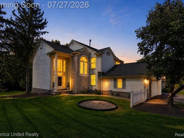 7112 Winding Brook Court Court, West Bloomfield Twp, MI 48322